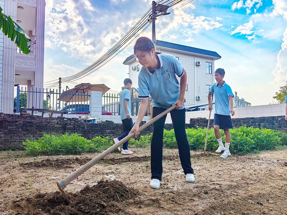 洛阳正规叛逆孩子训练机构怎么联系?择校避坑指南